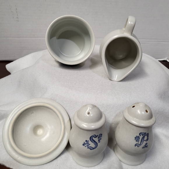 Pfaltzgraff Yorktowne Sugar Bowl  Creamer Salt Pepper Set - Picture 6 of 9